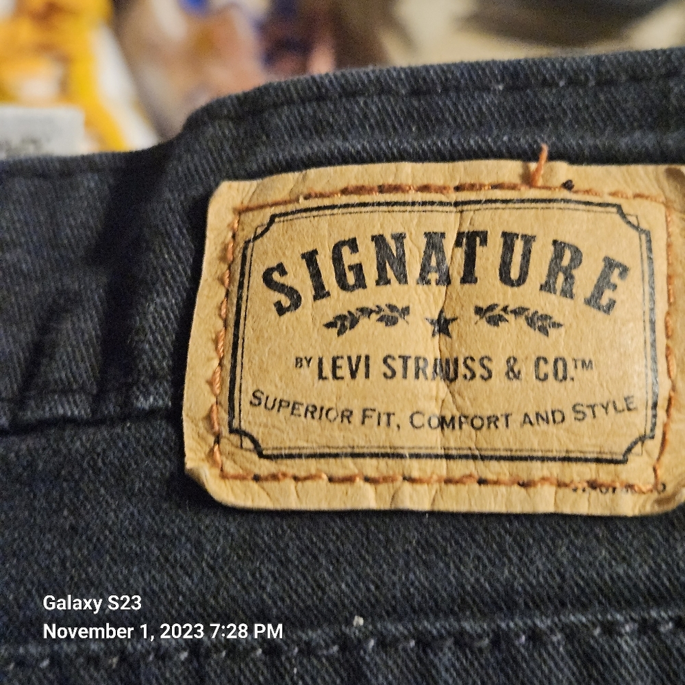 Levi signature women's jeans